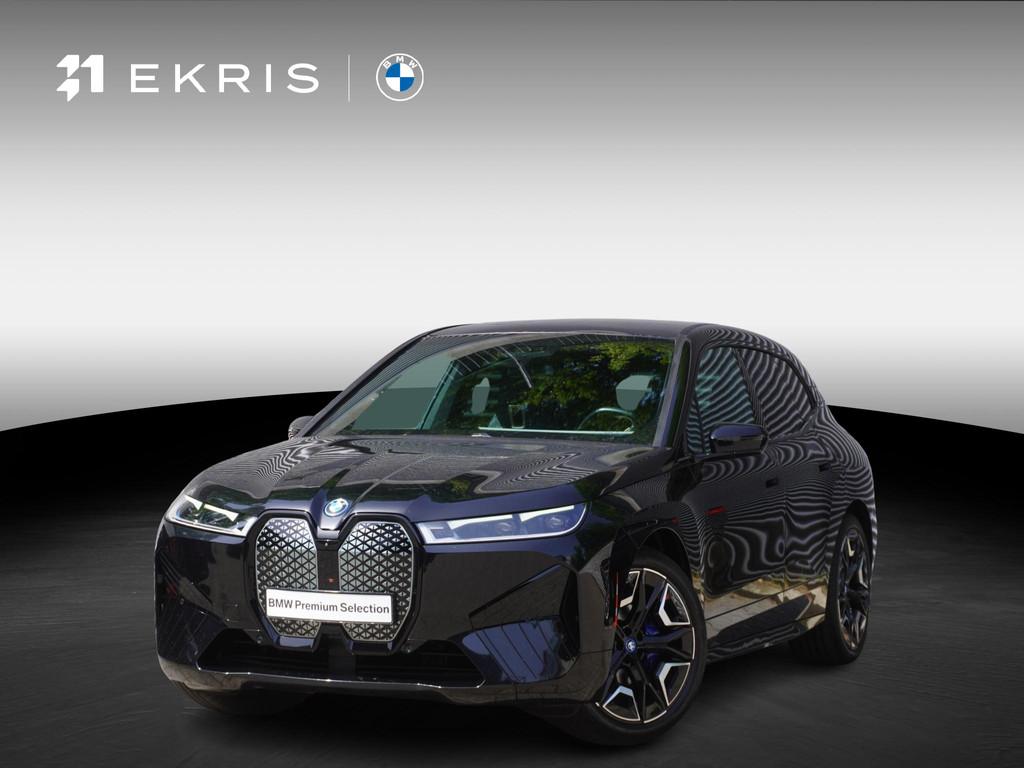 BMW iX xDrive40 High Executive | Glazen panoramadak Sky Loun, Auto's, BMW, Bedrijf, Te koop, iX, 4x4, Airconditioning, Automatische klimaatregeling