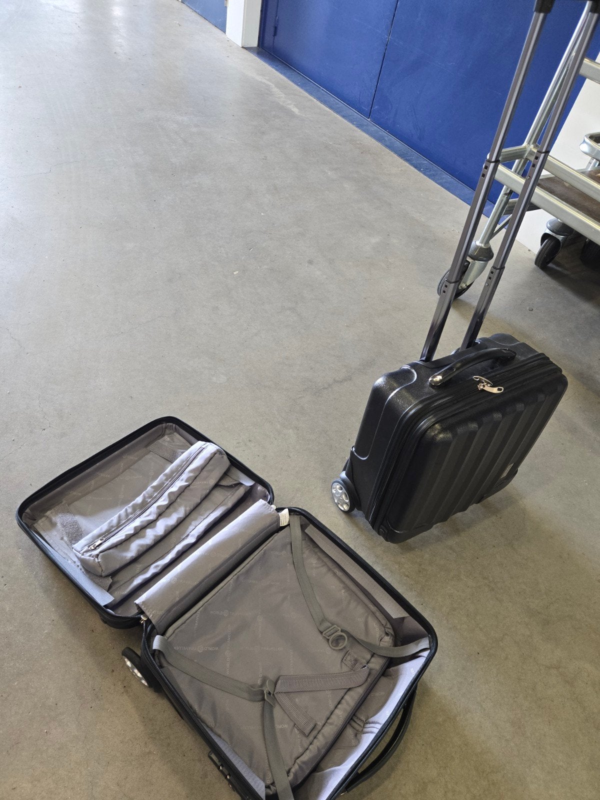 cabin trolleys, Ophalen, Hard kunststof, Nieuw, Minder dan 50 cm