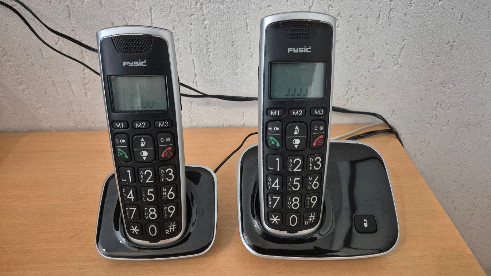 FYSIC draadloze DECT telefoon, 2 handsets, Telecommunicatie, Vaste telefoons | Handsets en Draadloos, Ophalen of Verzenden, 2 handsets
