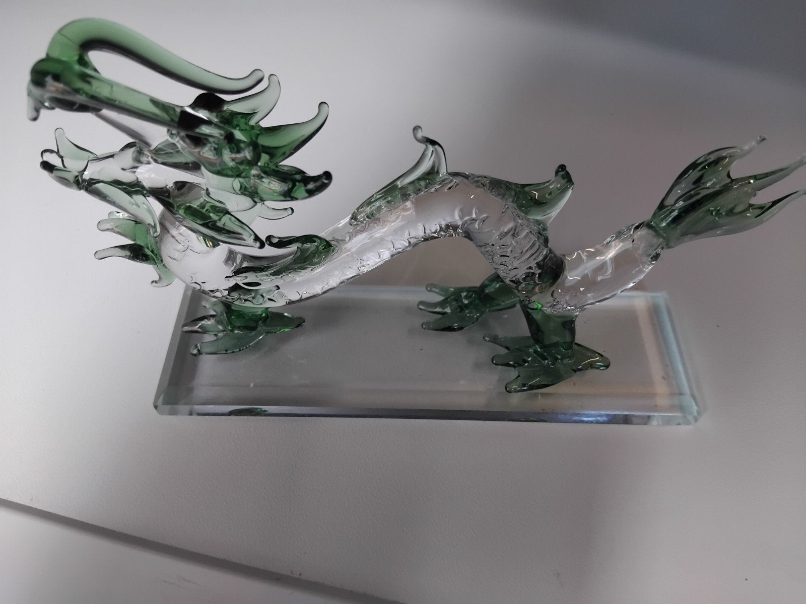 chinese draak alles van glas. met groene kleur zie foto 14x4, Ophalen