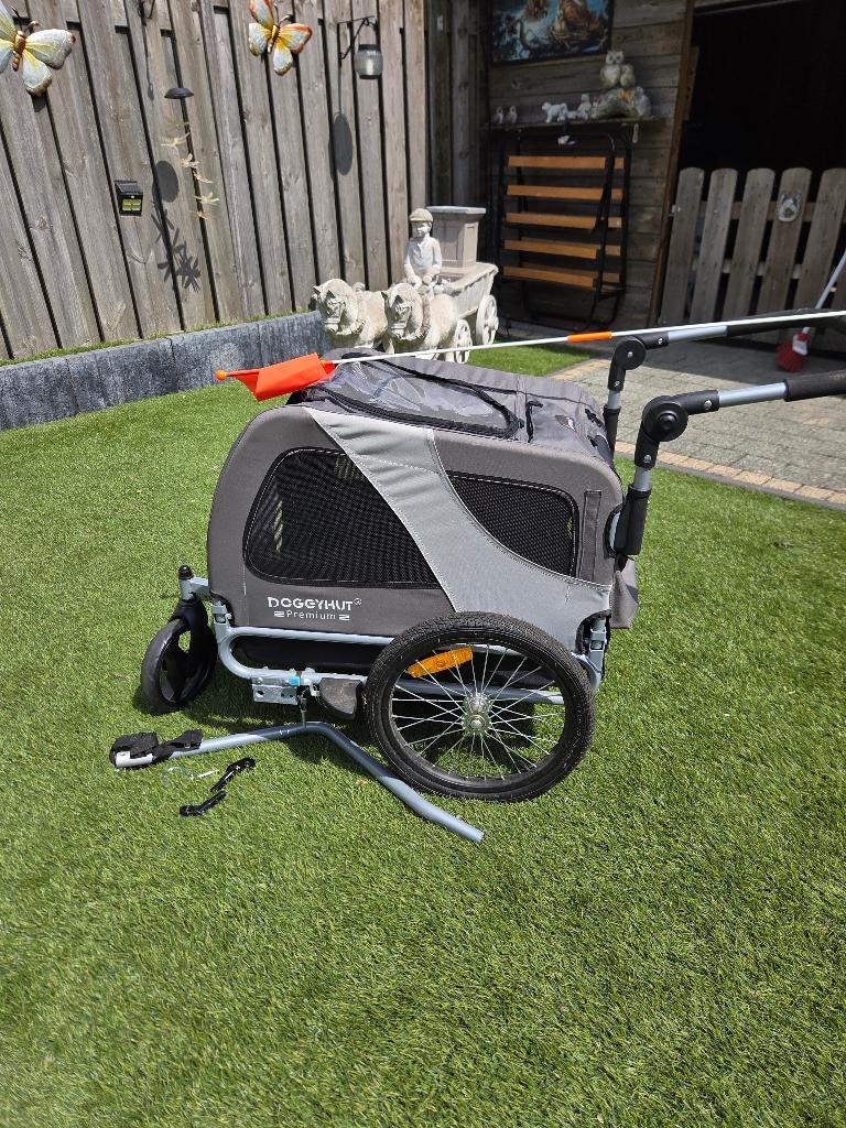 honden fietskar Doggyhut premium  2 in 1, Fietsen en Brommers, Fietsaccessoires | Aanhangers en Karren, Ophalen, 20 tot 40 kg