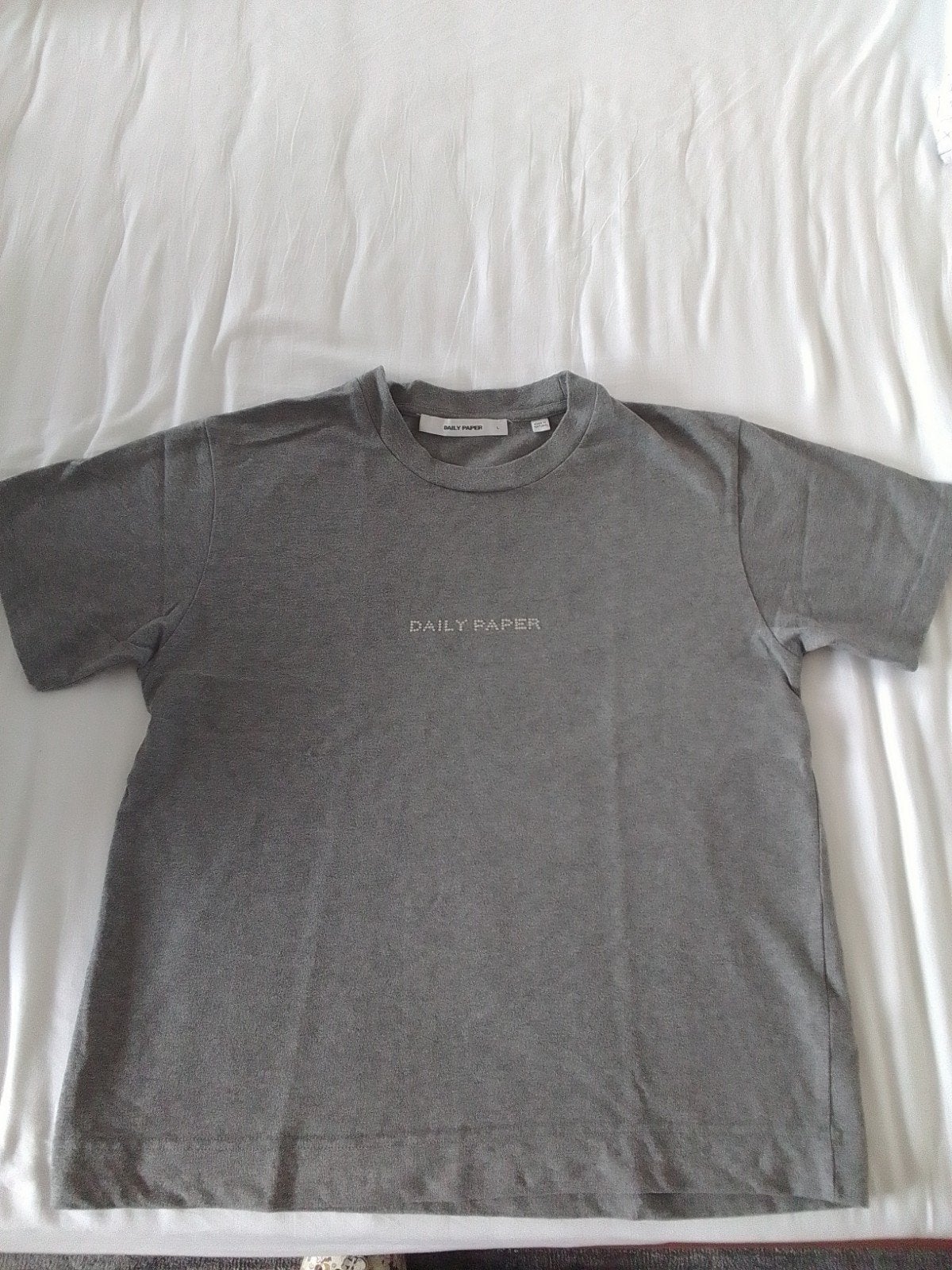 Daily Paper T-shirt L, Maat 42/44 (L), Daily Paper, Ophalen of Verzenden, Zo goed als nieuw