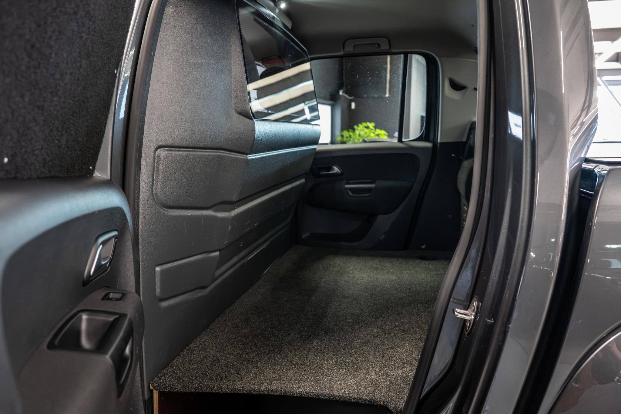 Volkswagen Amarok 3.0 TDI Plus Cab Comfortline Dealer Onderh, Gebruikt, 3000 kg, 163 pk, Bedrijf