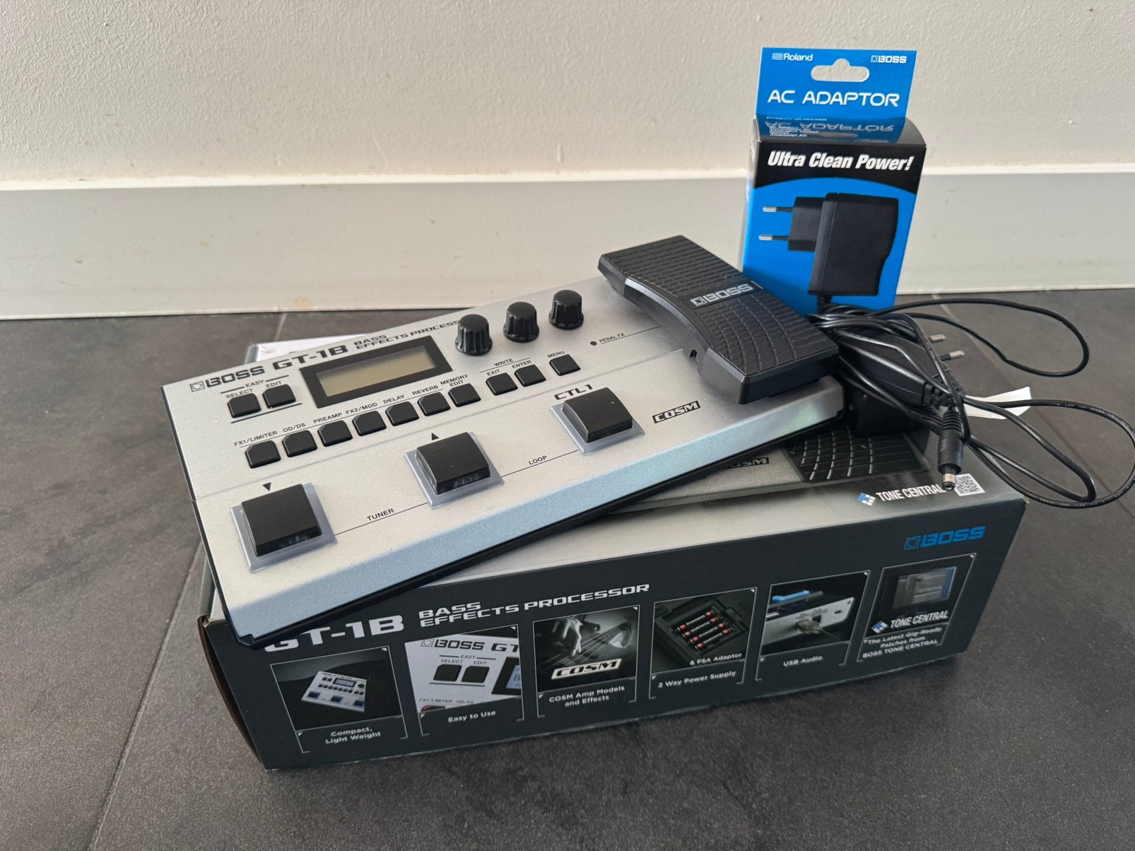 Boss GT-1B Bass Gitaar Effectenpaneel, Ophalen of Verzenden, Zo goed als nieuw