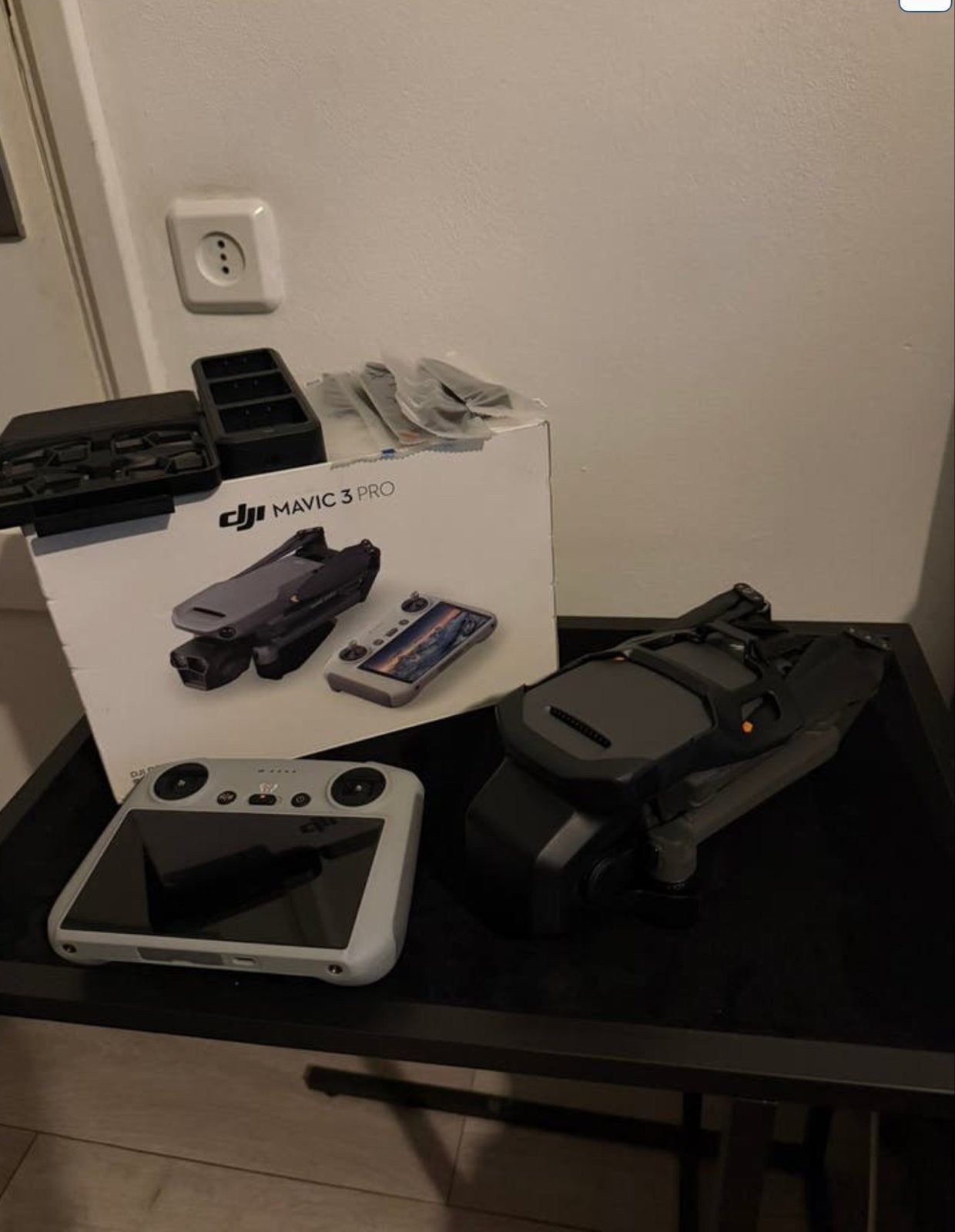 DJI Mavic 3 Pro - Zo goed als nieuw, incl. garantie, 30 tot 45 minuten, Cameradrone, Verzenden, Zo goed als nieuw