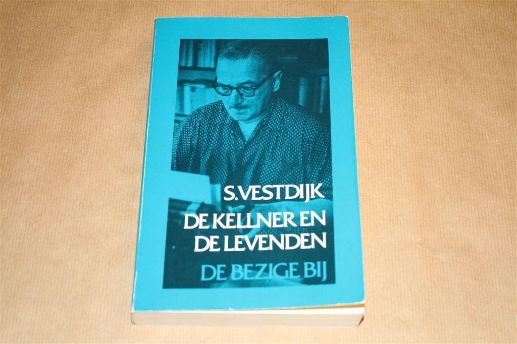 De kellner en de levenden. S. Vestdijk. 20e druk 1982., Boeken, Ophalen of Verzenden, Gelezen