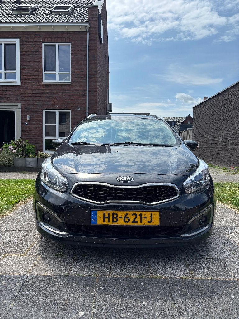 Kia Cee d 1.6 GDI SW 2015 Zwart, Auto's, Voorwielaandrijving, 4 cilinders, Zwart, Stationwagon