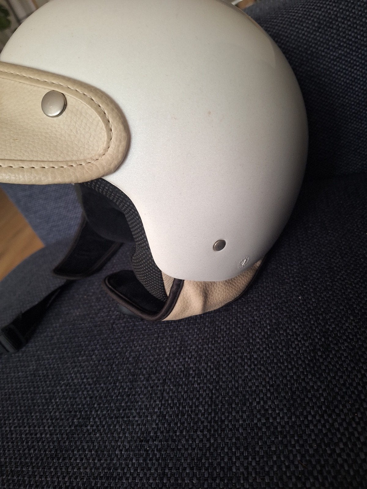 Nette Vespa/scooterhelm, maat M - Zo goed als nieuw, Fietsen en Brommers, Brommerhelmen, Ophalen, Zo goed als nieuw, Medium