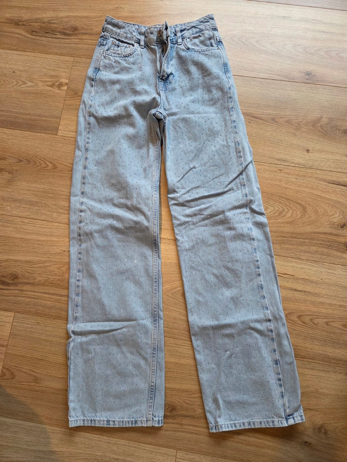 Spijkerbroek Stradivarius, maat 34, Kleding | Dames, Blauw, Ophalen of Verzenden, Zo goed als nieuw, W27 (confectie 34) of kleiner
