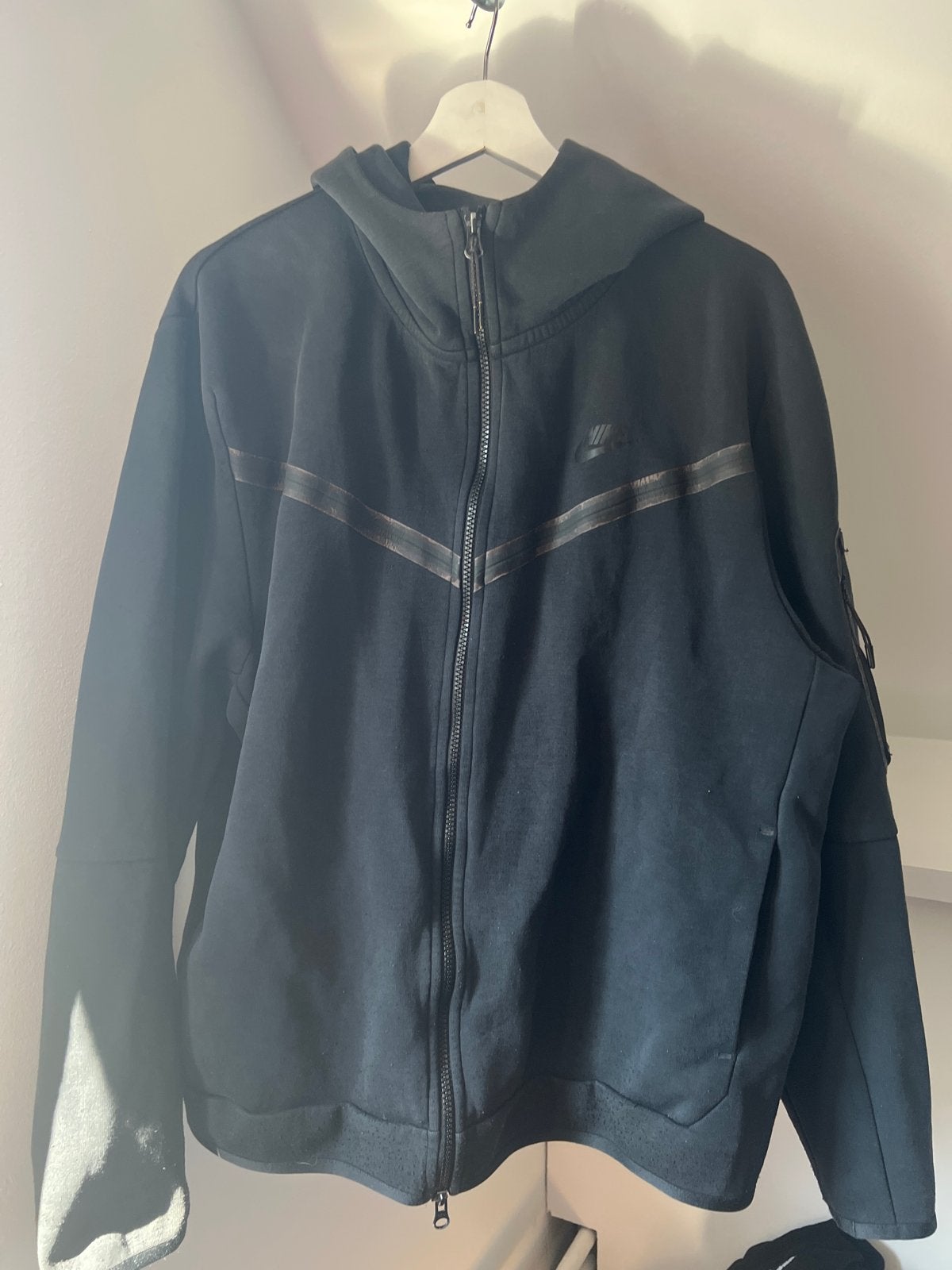 Nike Tech Fleece Hoodie Zwart - Maat xl, Ophalen of Verzenden, Gedragen, Maat 52/54 (L), Zwart