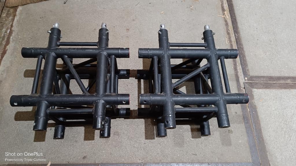 2x Eurotruss FD34 - kruis zwart, Muziek en Instrumenten, Ophalen, -, -, -