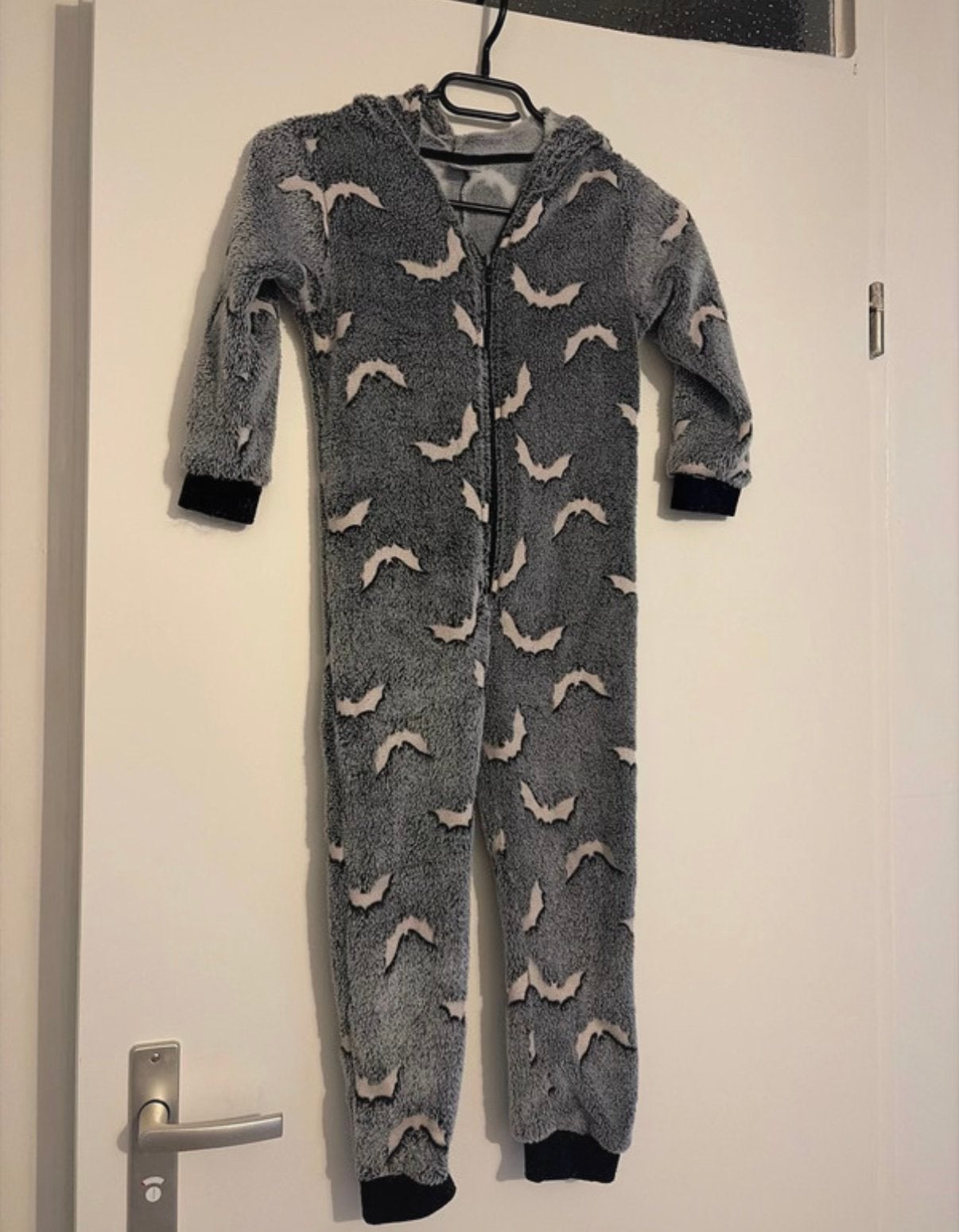 Onesie 110/116, Ophalen, Zo goed als nieuw, Jongen of Meisje
