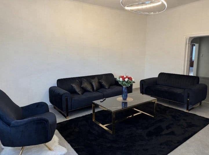 Luxe Zwart Fluweel Bankstel met Gouden Details, Ophalen, Gebruikt, 75 tot 100 cm, Rechte bank