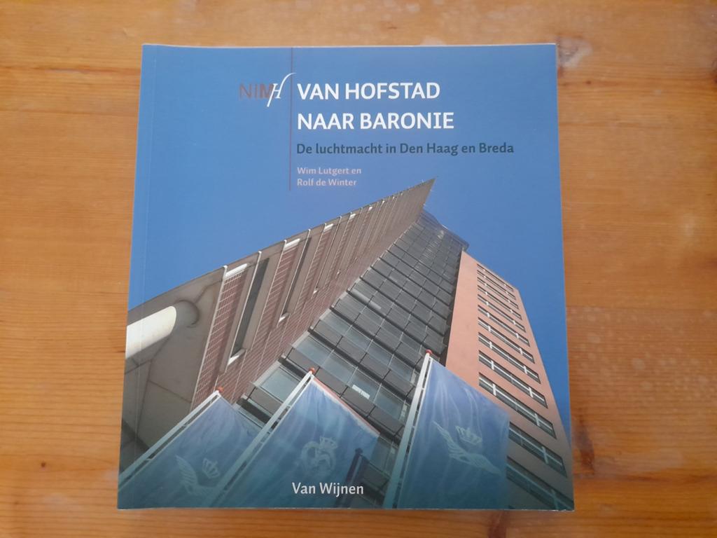 Van Hofstad naar Baronie, Ophalen of Verzenden, Luchtmacht, Nederland, Boek of Tijdschrift