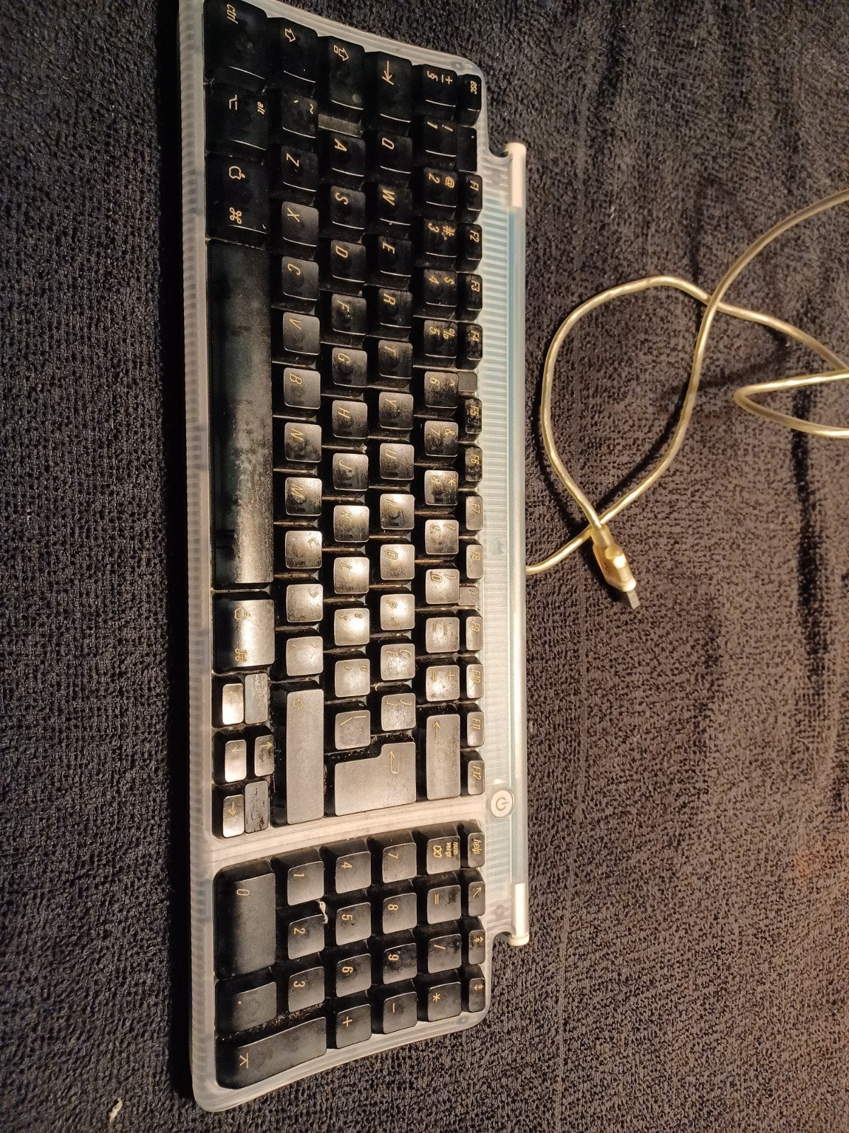 Apple USB Toetsenbord M2452 ( werking onbekend ), Computers en Software, Gebruikt, Ophalen of Verzenden, Qwerty, Apple