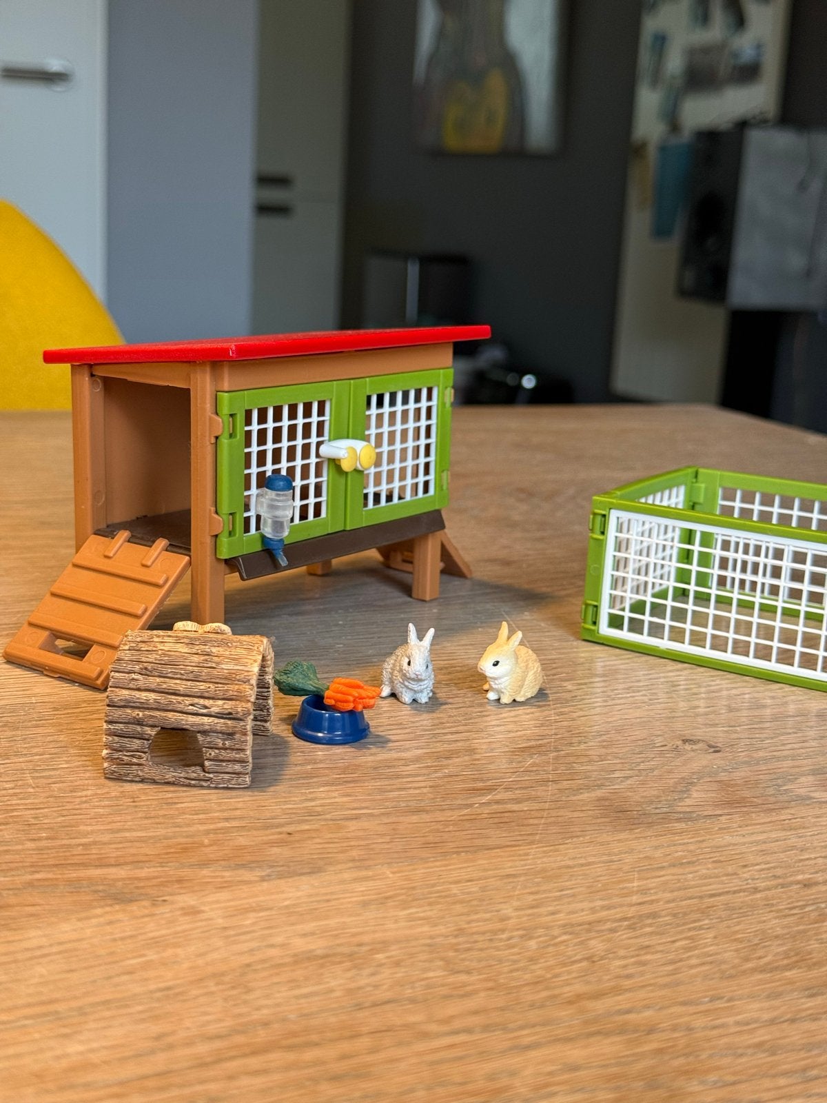 Schleich konijnenhok met konijnen en accessoires, Ophalen of Verzenden, Gebruikt, Jongen of Meisje