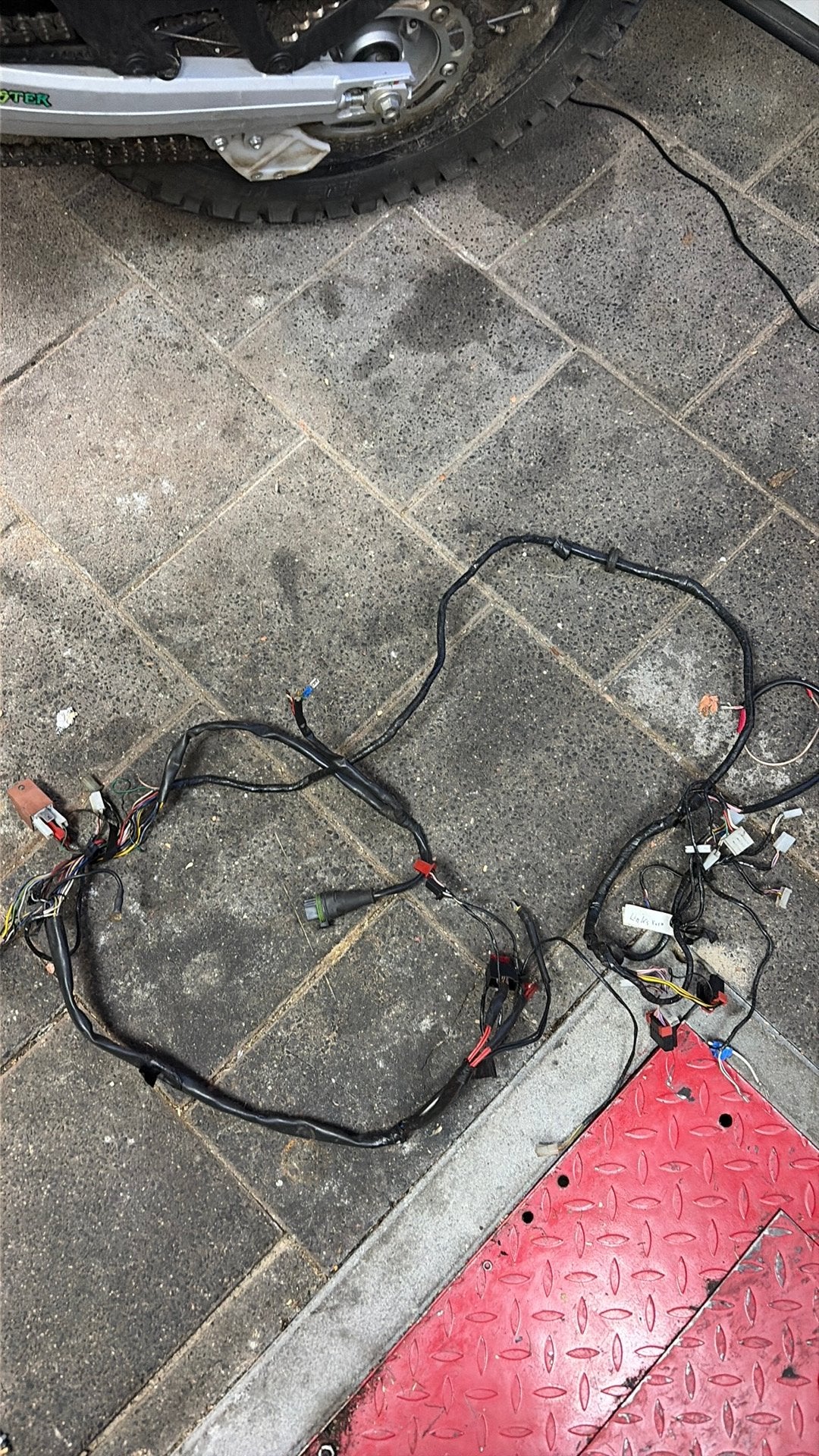 Kabelboom zip 2t, Ophalen
