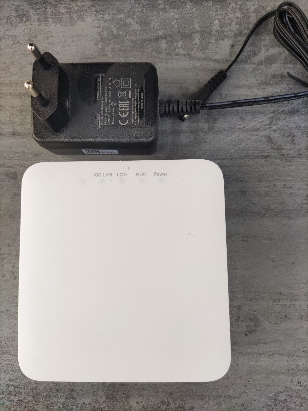 Huawei OptiXstar HN8010Ts-20 XGS-PON Terminal, Ophalen of Verzenden, Zo goed als nieuw, Router, Huawei