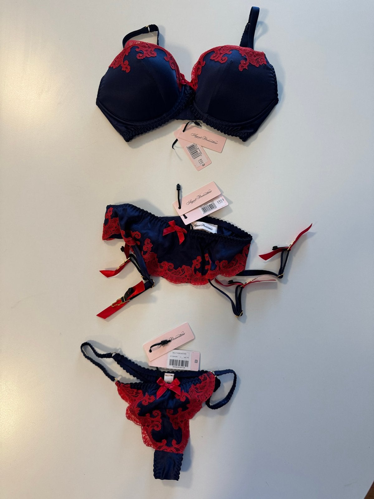 Agent Provocateur MOLLY Lingerieset Navy/Rood - 3-delig, Ophalen of Verzenden, Meerkleurig, Setje