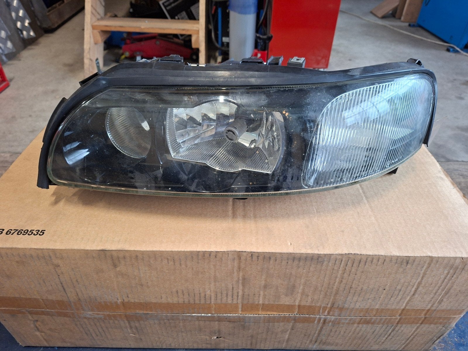 Xenon koplampen volvo V70N, Ophalen of Verzenden, Volvo