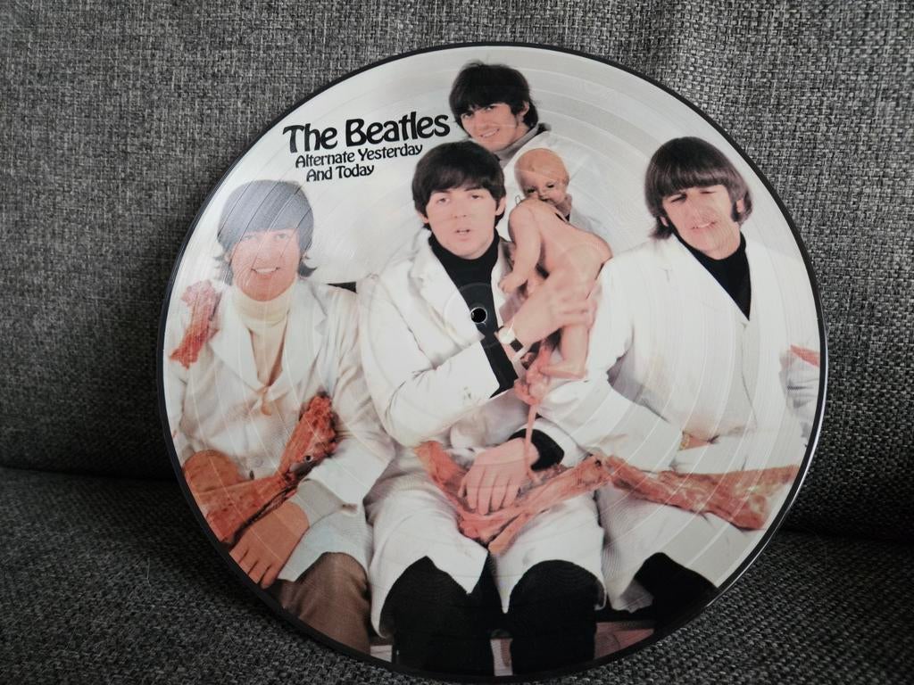 The Beatles - Alternate Yesterday And Today Picture Disc, Picture disc, Ophalen of Verzenden, Zo goed als nieuw, 12 inch