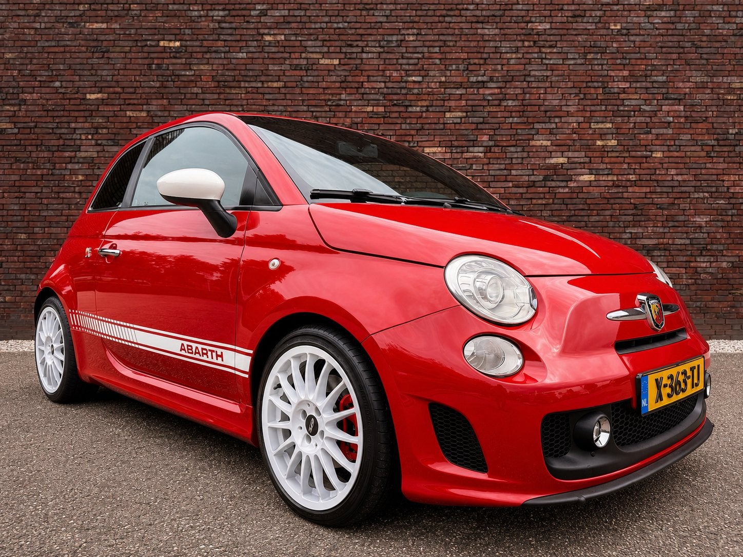 Fiat 500 Abarth Esseesse | Leder | CarPlay | Youngtimer, Voorwielaandrijving, Euro 5, 15 km/l, 40 €/maand
