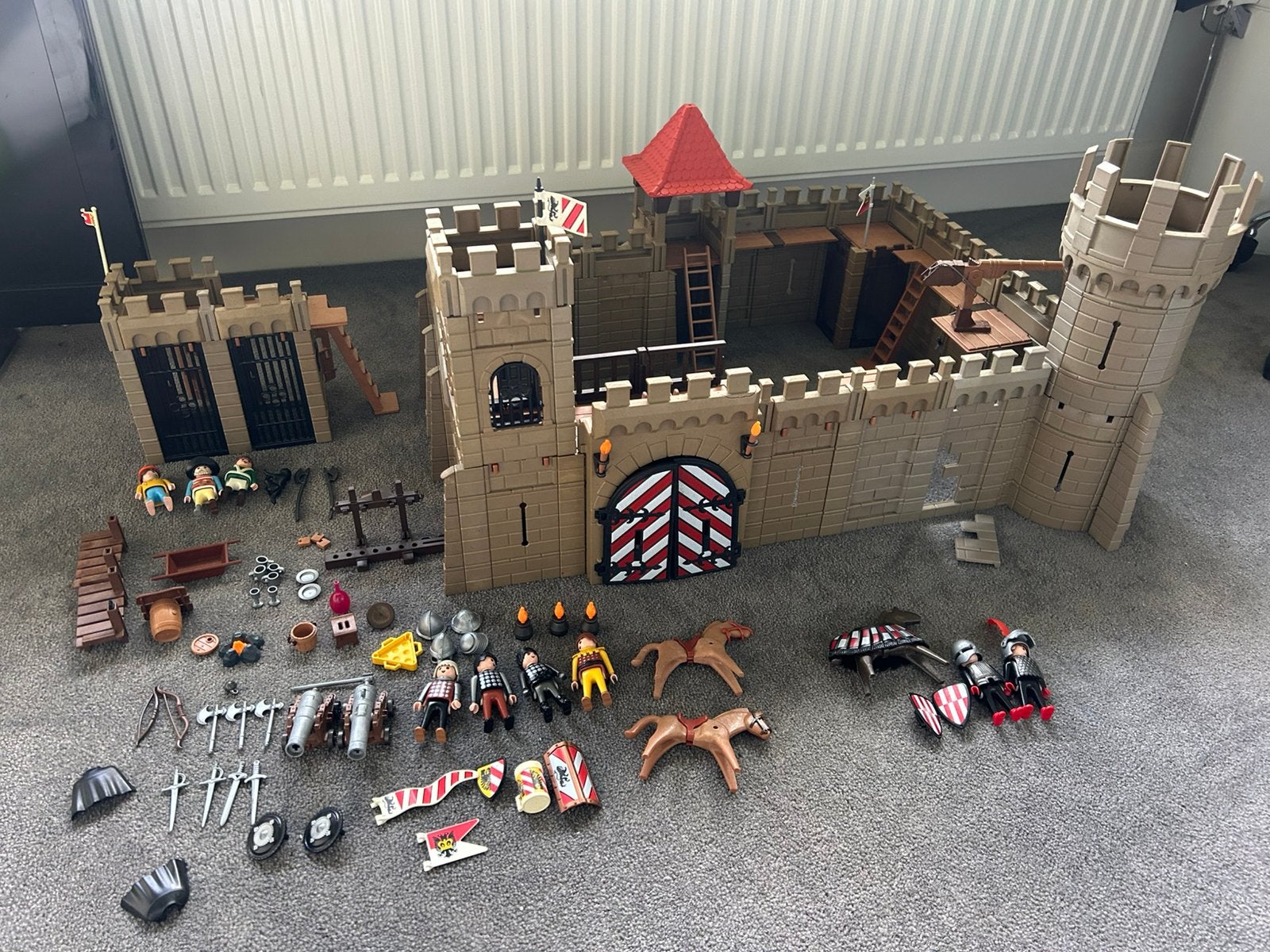 Playmobil ridderkasteel 3667 met uitbreidingen, Gebruikt, Complete set, Ophalen of Verzenden, Kasteel/Fort