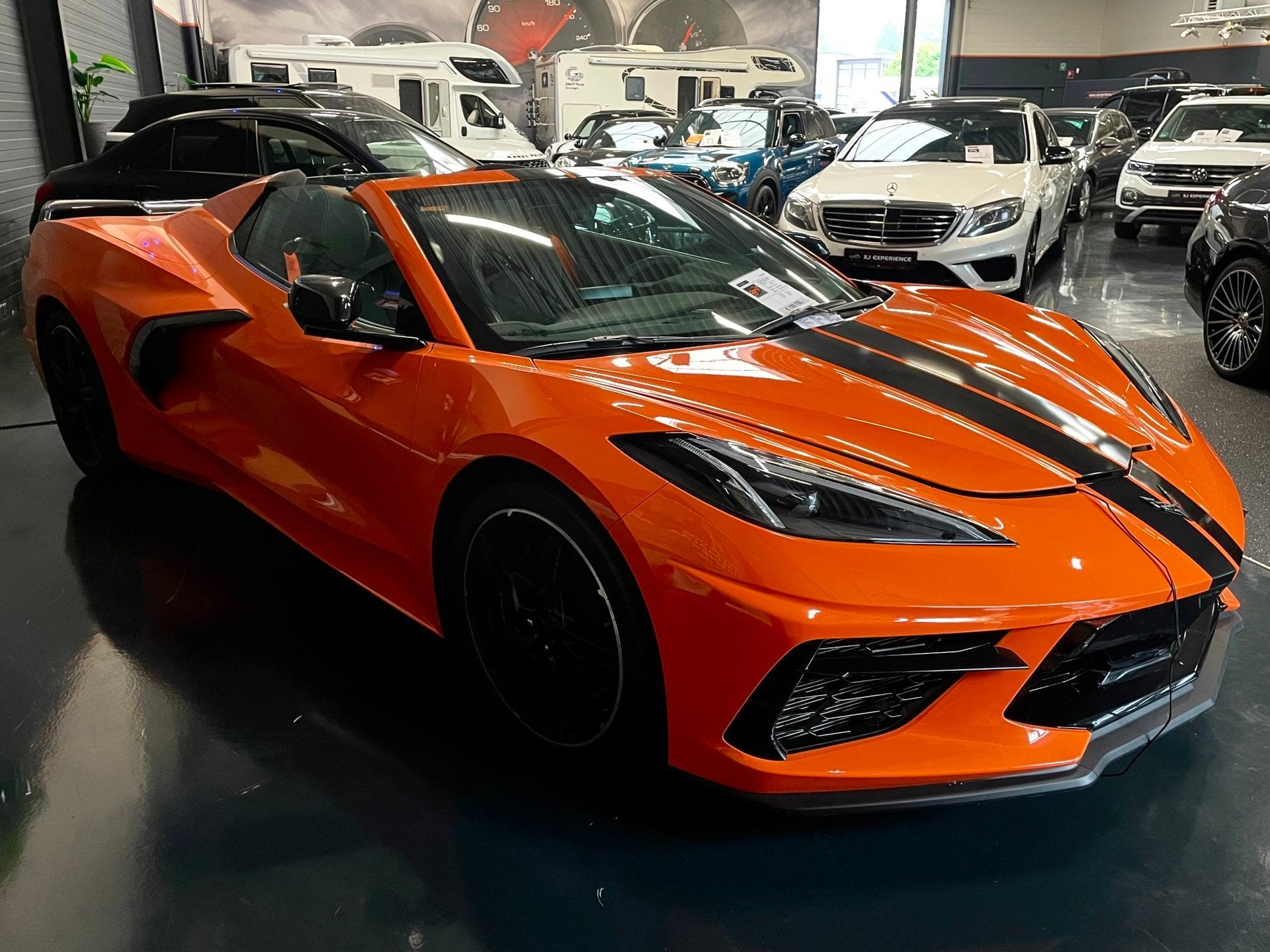 Chevrolet Corvette C8 Stingray Cabrio 3LT 70th Anniversary C, Auto's, Automaat, Achterwielaandrijving, 495 pk, Overige kleuren