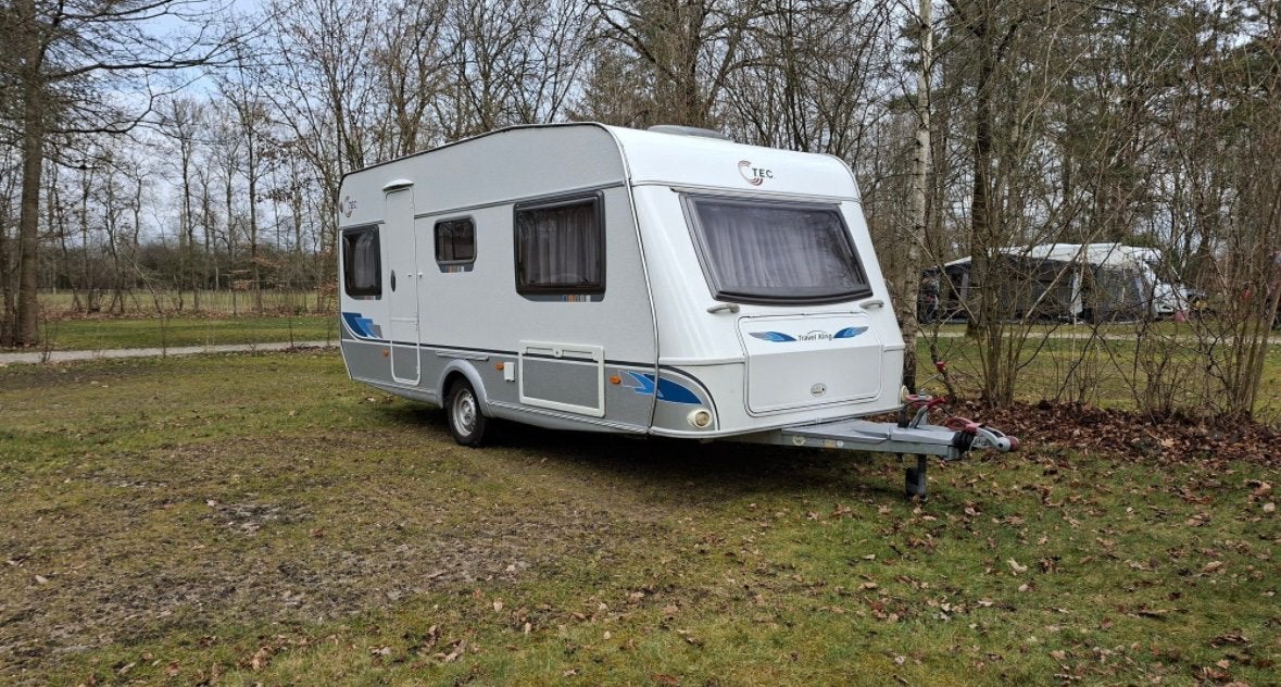 Caravan T.E.C travel king 490 K1 + voortent en luifel, T.E.C., 2 aparte bedden, Treinzit, Tot en met 4