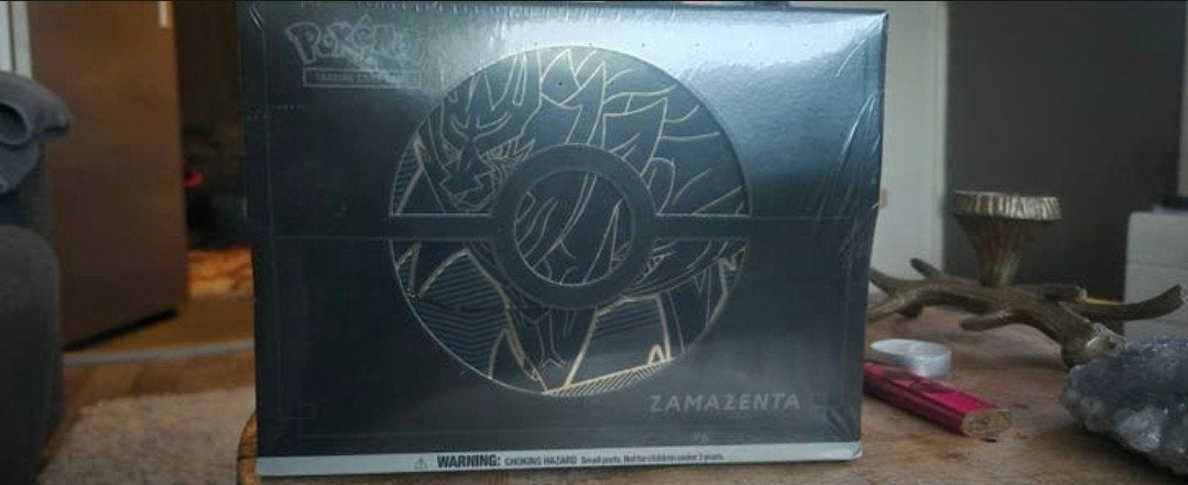 Pokémon Zamazenta Elite Trainer Box plus met seal, Ophalen of Verzenden, Nieuw, Overige typen, Foil