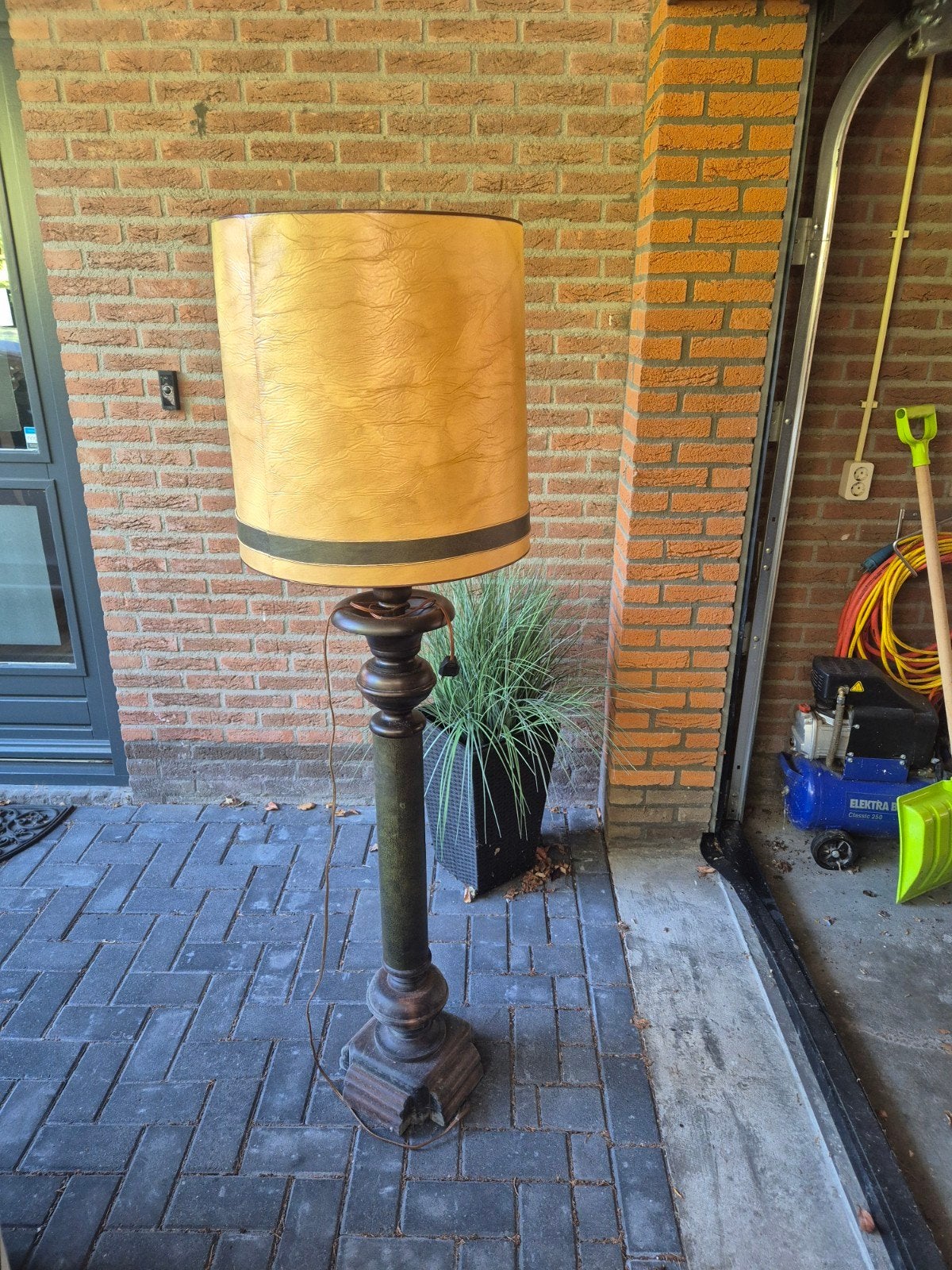 Staande vloerlamp, Ophalen, Hout, 150 tot 200 cm