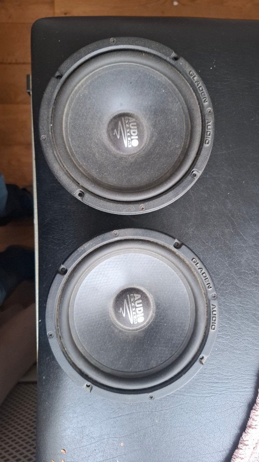 Gladen Audio System Subwoofers (2 stuks), Ophalen, Gebruikt
