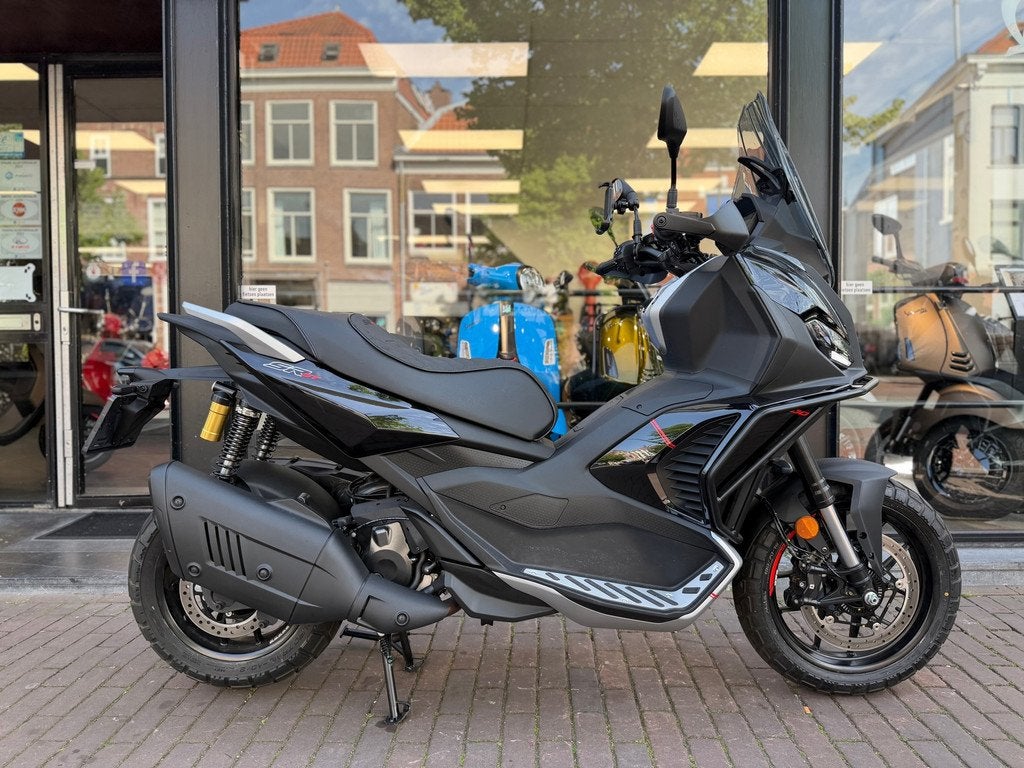 APRILIA SR GT 400 CC EURO5+ 2026 | DIRECT BESCHIKLBAAR | 4 J, 400 cc, Scooter, Bedrijf, Traction Control