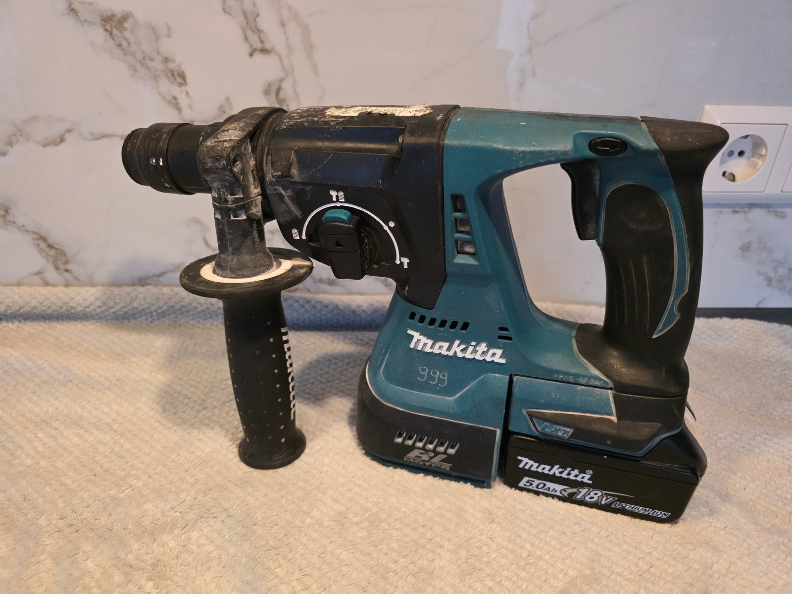 Makita DHR243 18V SDS+ boorhamer body, Doe-het-zelf en Verbouw, Gereedschap | Boormachines, Ophalen, Gebruikt, Boor- en/of Breekhamer