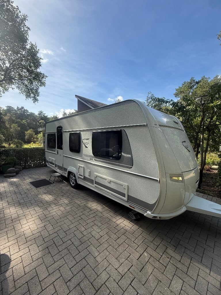 Prachtige & Schadevrije Fendt Opal 515 SG (2016), Caravans en Kamperen, 2 aparte bedden, Rondzit, 7 tot 8 meter, Particulier