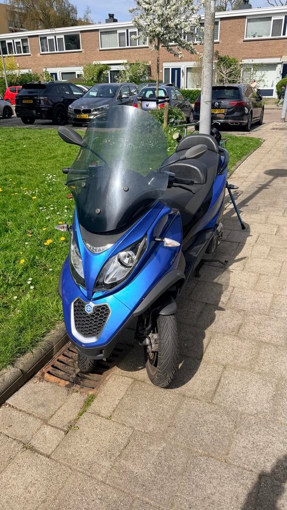 Piaggio MP3 500 Sport - Nette motor, Akrapovic, Rijbewijs B, Fietsen en Brommers, Scooters | Piaggio, Gebruikt, Overige modellen
