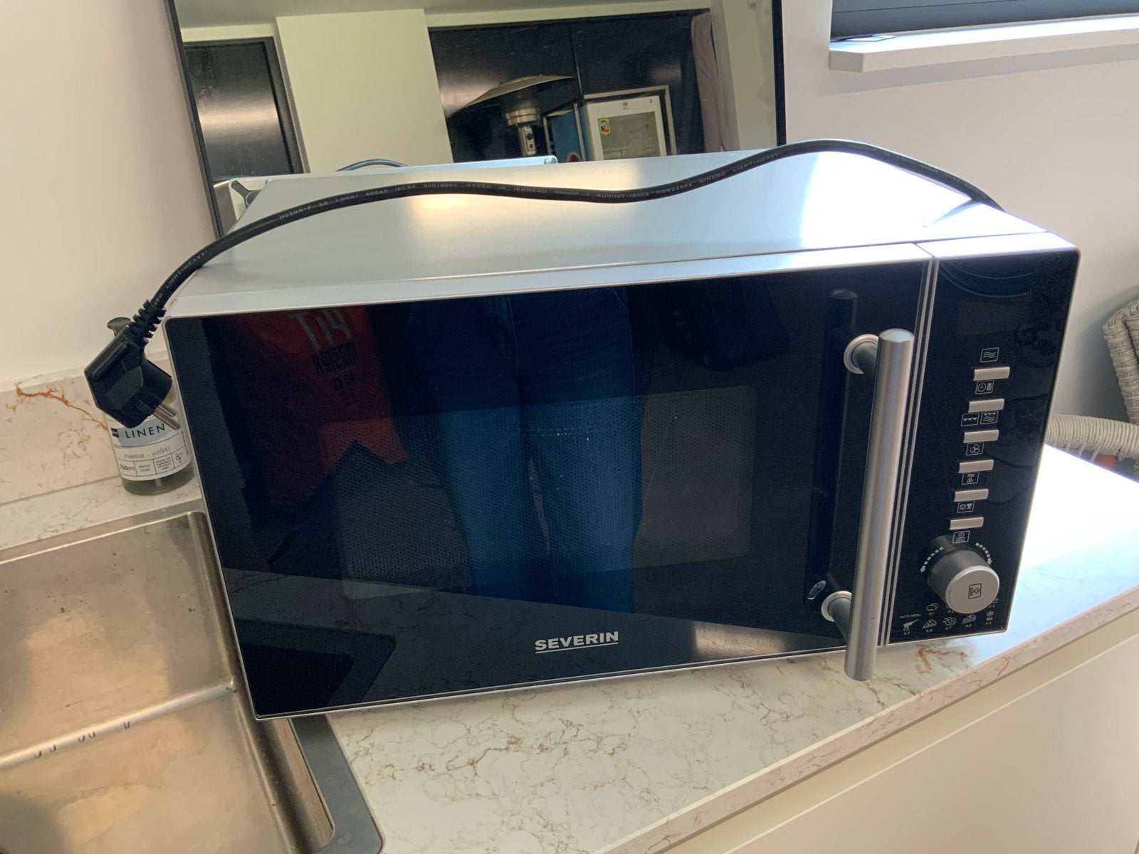 Severin Magnetron met Grillfunctie - Zo goed als nieuw, Witgoed en Apparatuur, Magnetrons, Ophalen, Grill, Draaiplateau, Magnetron