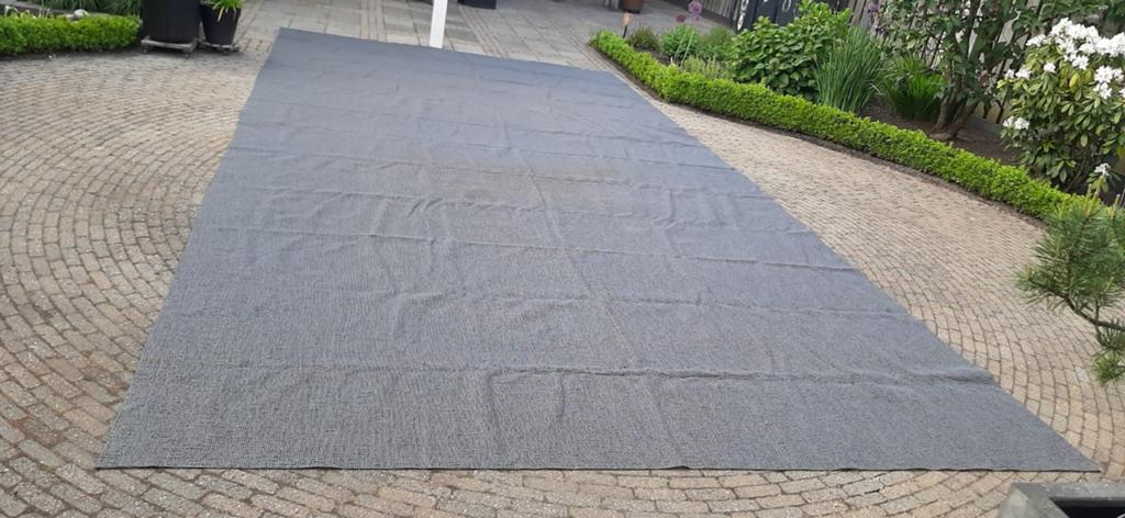 Voortenttapijt voor caravan - Grijs, 615x300 cm, Caravans en Kamperen, Ophalen, Gebruikt