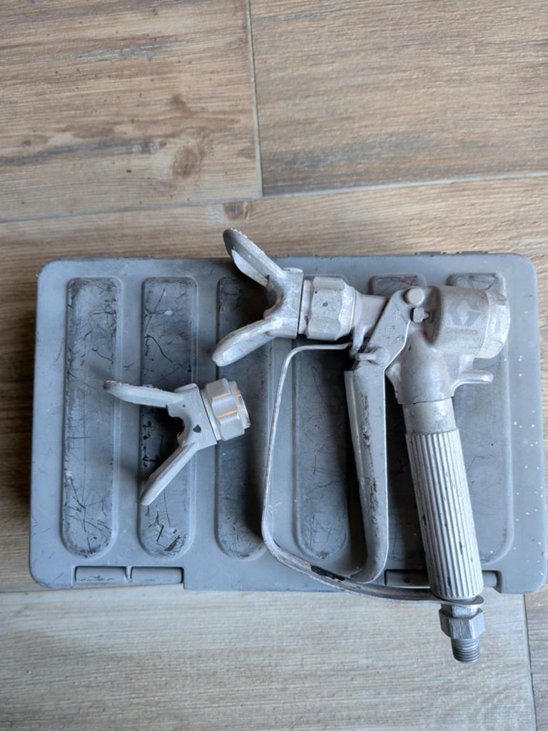 Graco XTR 7 Airless verfspuit met accessoires, Doe-het-zelf en Verbouw, Schildersmaterialen, Ophalen of Verzenden