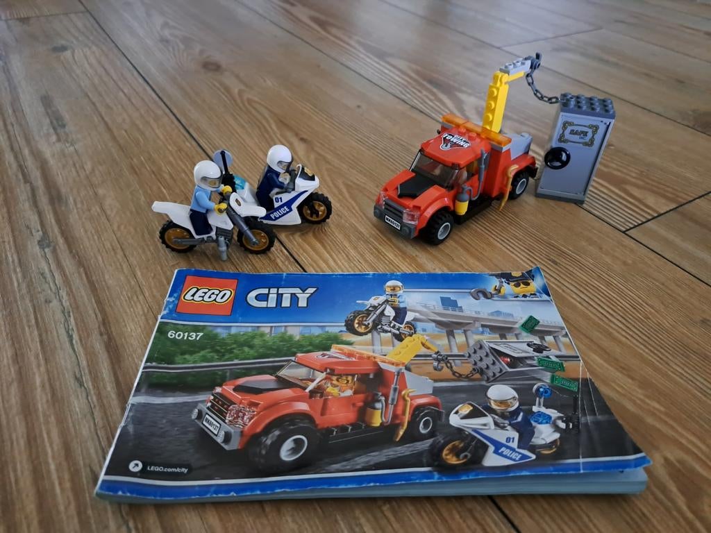 LEGO City 60137 Sleepwagen Achtervolging compleet met boekje, Compleet, Lego, Ophalen of Verzenden, Complete set