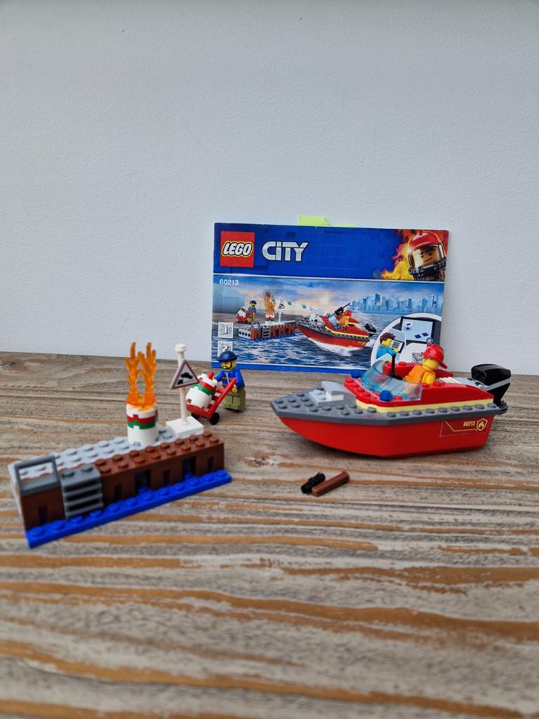 LEGO City Brandweerboot 60213 - Zo goed als nieuw, City, Lego, Ophalen of Verzenden, Zo goed als nieuw