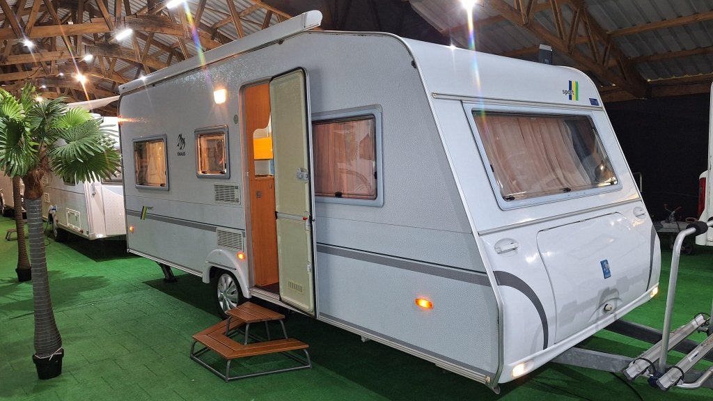 Knaus Sport 500 KU Voortent/Mover/Cas luifel, Dwarsbed, Bedrijf, Treinzit, Schokbreker