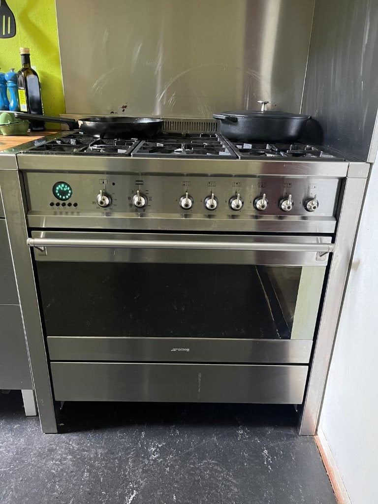 SMEG gasfornuis 6 pits, Ophalen, Gebruikt, Hete lucht, 60 cm of meer