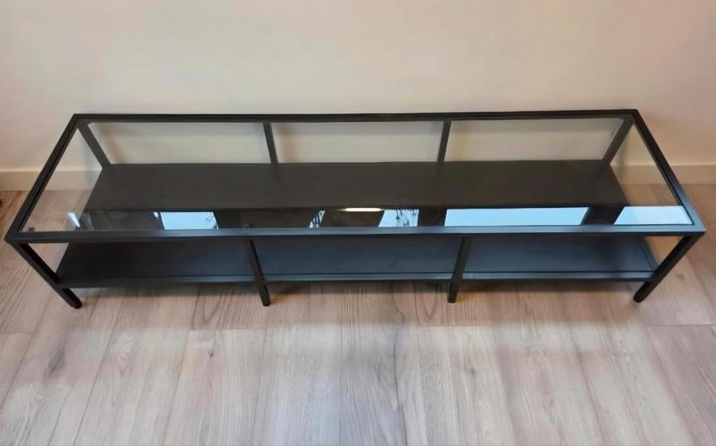 Ikea VITTSJO tv-meubel tafeltje kastje zwart b150xd40xh32, Huis en Inrichting, Ophalen, Glas, 100 tot 150 cm, Zo goed als nieuw