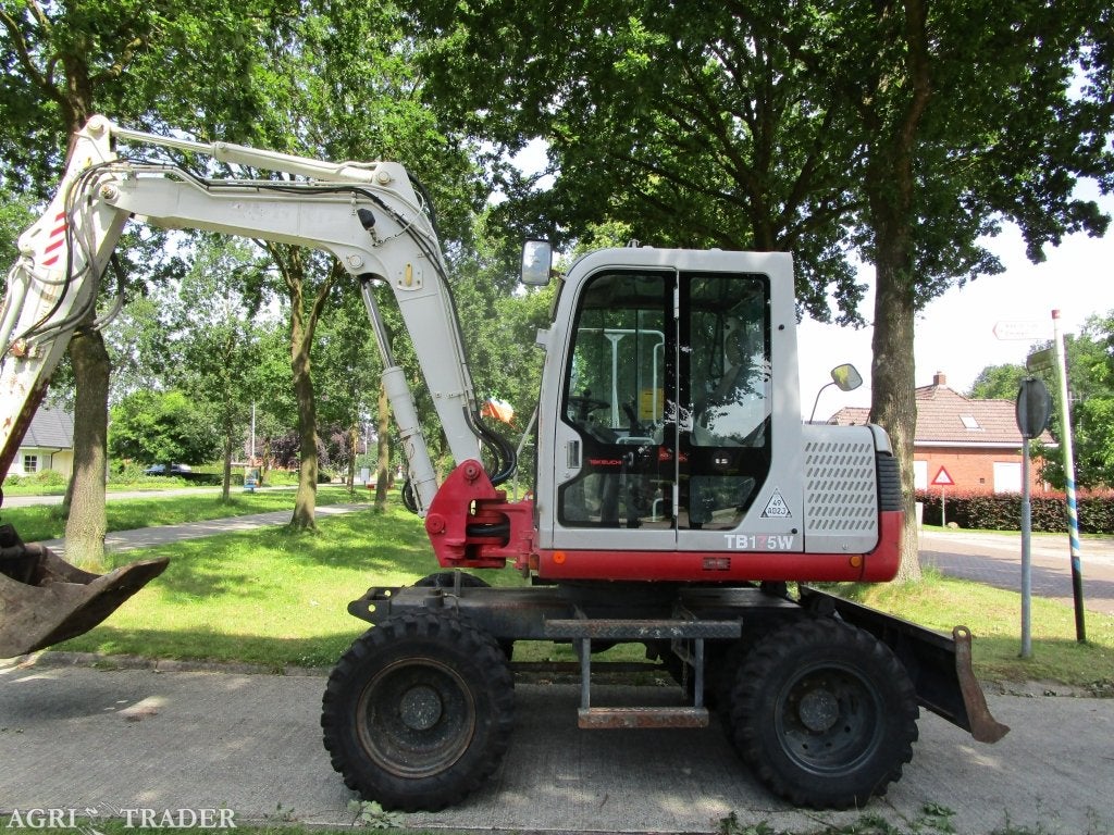 takeuchi 175 w 5950 uren weining spelling !!!!!!!!, Zakelijke goederen, Machines en Bouw | Kranen en Graafmachines, Niet opgegeven