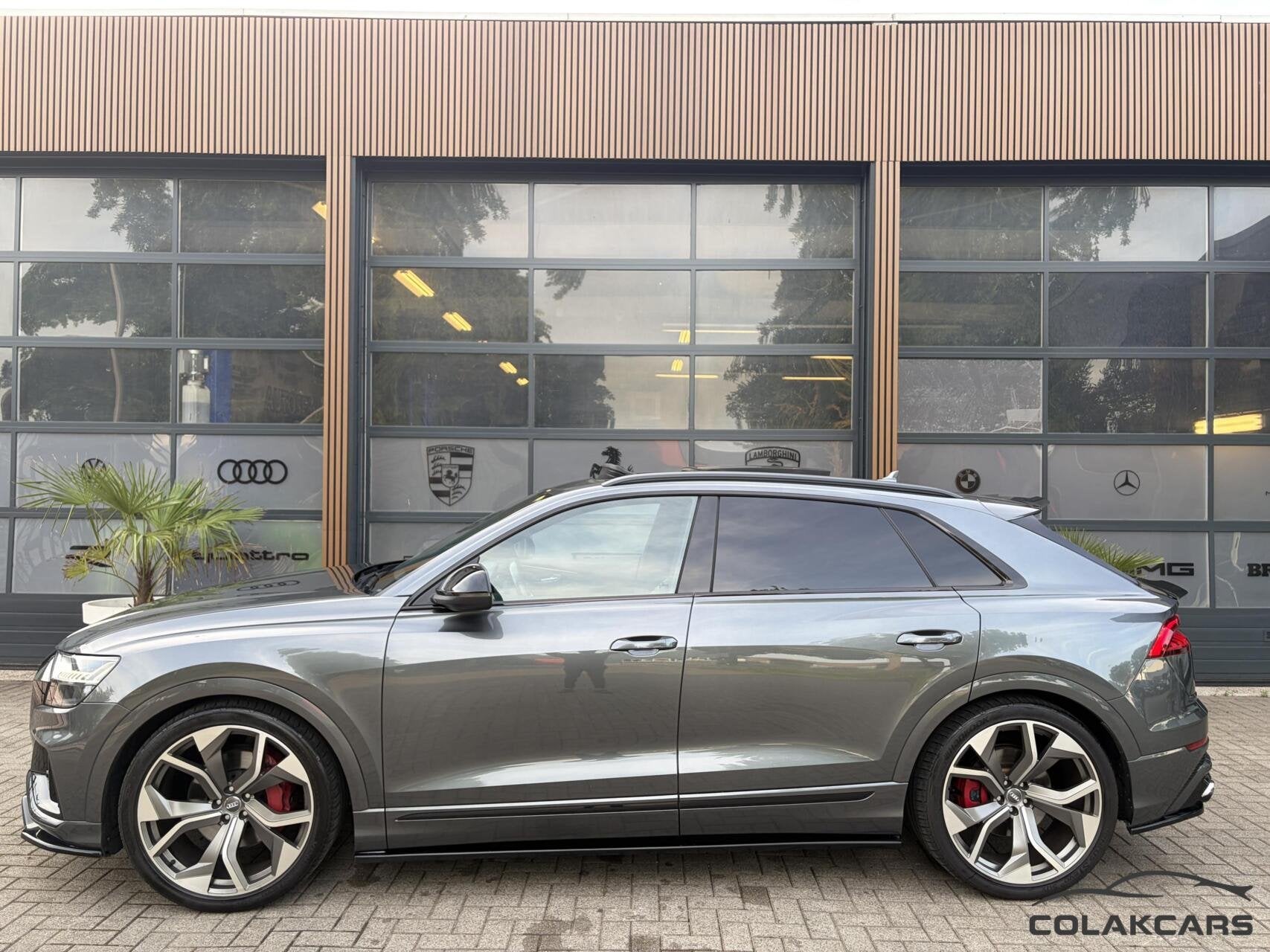 Audi Q8 50 TDI quattro S-Line Pano|SQ8| Dealer Ondh|, Auto's, Audi, Automaat, Gebruikt, Euro 6, Bedrijf