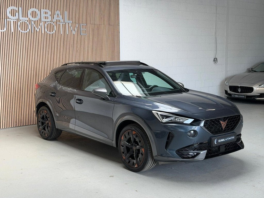 CUPRA Formentor 1.5 TSI - SPORTSTOELEN - PANORAMADAK - LEER, Auto's, Cupra, 4 cilinders, Leder, Bedrijf, Blauw