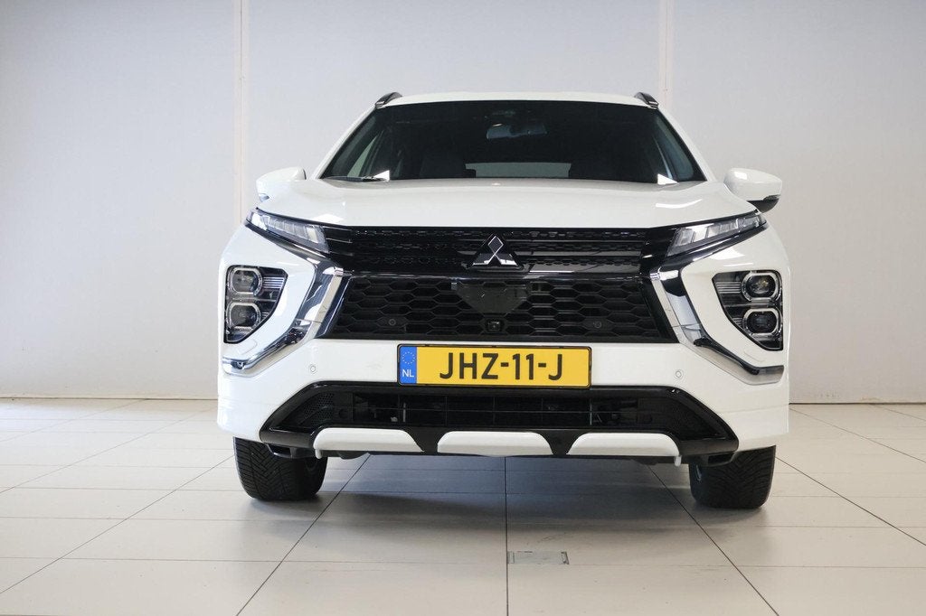 Mitsubishi Eclipse Cross 2.4 PHEV Intense+ ., Auto's, Mitsubishi, Automaat, 188 pk, 4 cilinders, Wit