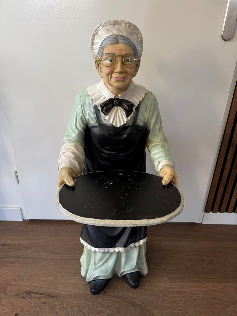 Groot beeld serveerster/oma/winkel juffrouw, Verzamelen, Beelden en Beeldjes, Zo goed als nieuw, Mens, Ophalen