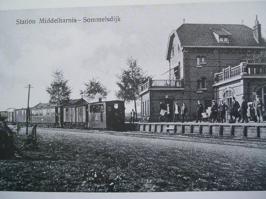 De stoomtram op Goeree Overflakkee., 20e eeuw of later, B. van der Heiden, Ophalen of Verzenden, Zo goed als nieuw